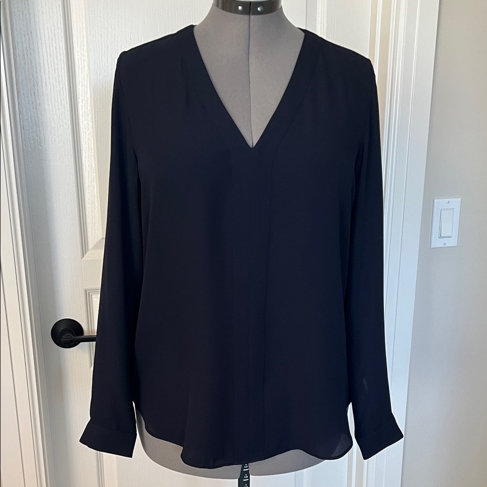Banana Republic V Neck Popover Top